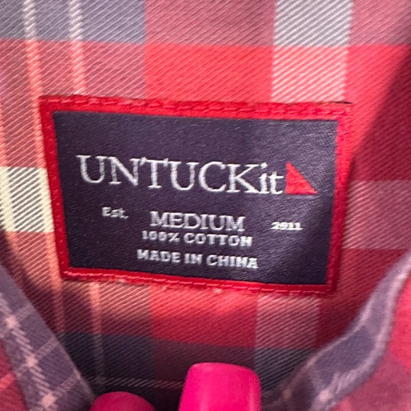 Untuckit Red and Blue Plaid Casual Shirt NWOT Medium - Picture 3 of 3